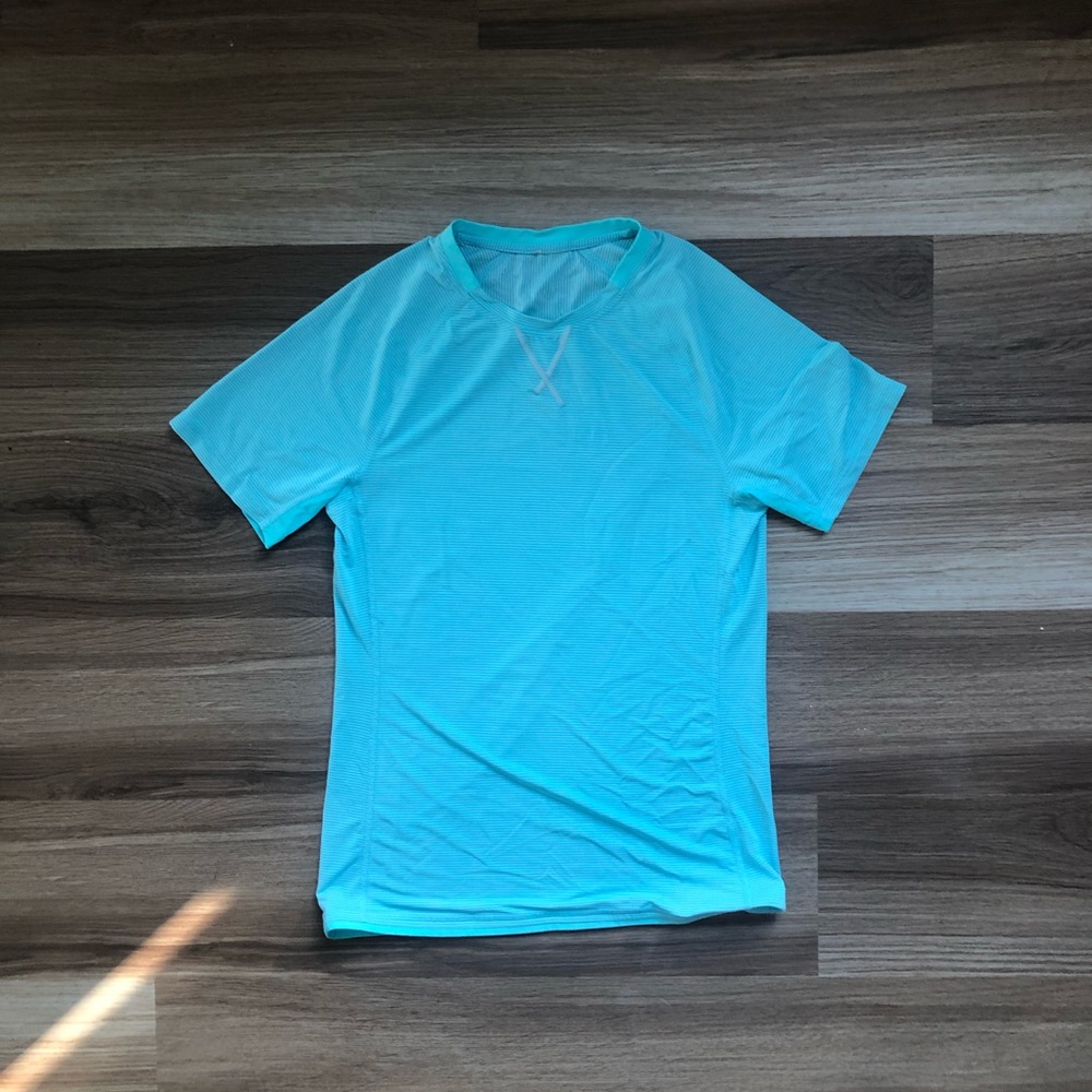 Lululemon men’s sweat wicking tee